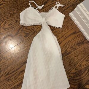 White Sleeveless Dress with Cutout